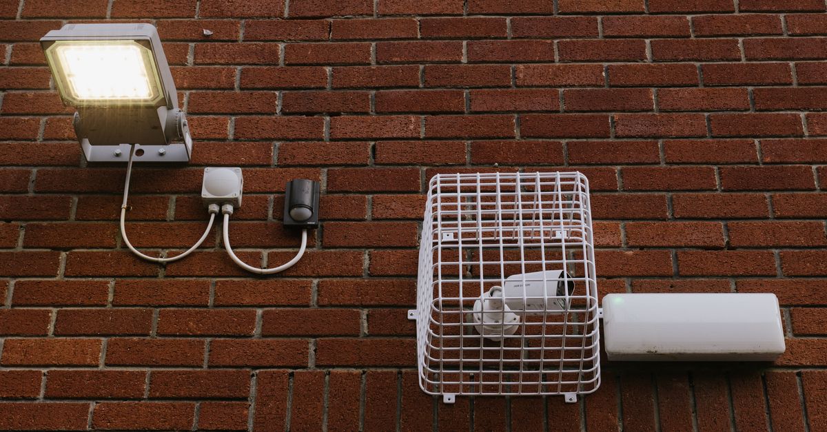 Guidelines for Connecting Wireless Components in Alarm Systems